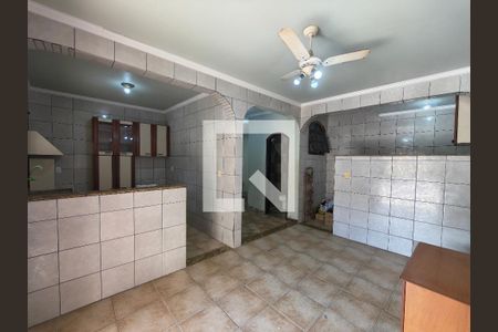 Casa de Condomínio para alugar com 4 quartos, 250m² em Taquara, Rio de Janeiro