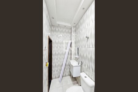 Casa para alugar com 5 quartos, 180m² em Rochdale, Osasco