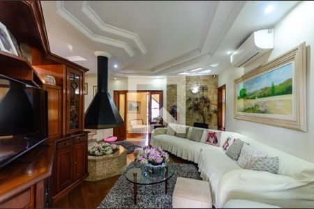 Sala da TV de casa para alugar com 5 quartos, 500m² em City América, São Paulo