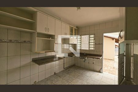 Cozinha de casa à venda com 2 quartos, 160m² em Anhangabaú, Jundiaí
