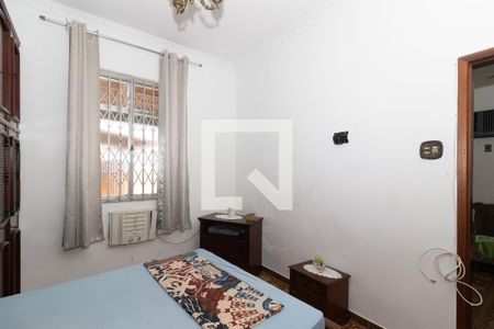 Quarto 1 de casa para alugar com 3 quartos, 160m² em Vila Valqueire, Rio de Janeiro