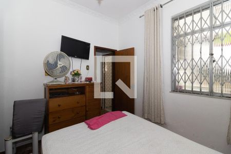 Quarto 2 de casa para alugar com 3 quartos, 160m² em Vila Valqueire, Rio de Janeiro