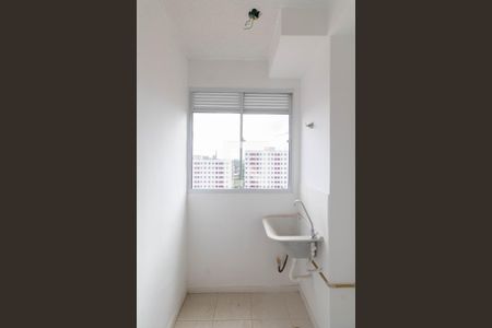 Cozinha e Área de Serviço de apartamento para alugar com 2 quartos, 42m² em Jardim Helian, São Paulo