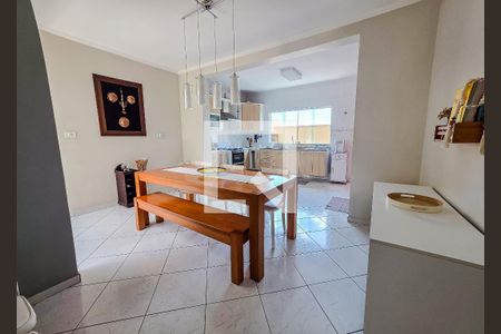 Casa à venda com 3 quartos, 118m² em Vila Lucinda, Santo André