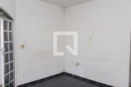 Sala de casa para alugar com 2 quartos, 100m² em Campo Grande, Rio de Janeiro