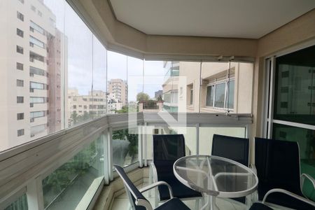 Varanda de apartamento para alugar com 4 quartos, 115m² em Jardim Virginia, Guarujá