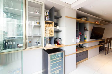 Sala de apartamento à venda com 2 quartos, 67m² em Vila Ipojuca, São Paulo