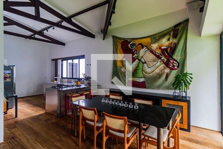 Casa à venda com 3 quartos, 254m² em Alto de Pinheiros, São Paulo