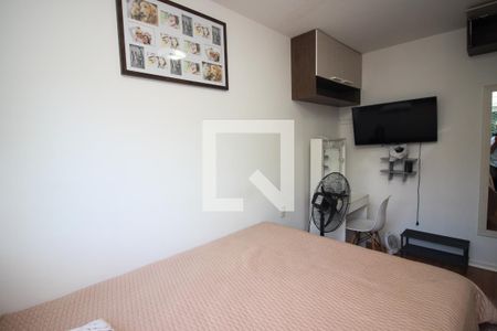 Quarto 1 de apartamento para alugar com 2 quartos, 54m² em Teresópolis, Porto Alegre