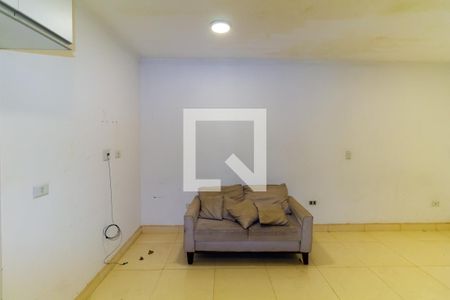 Quarto de kitnet/studio à venda com 1 quarto, 28m² em Vila Cunha Bueno, São Paulo