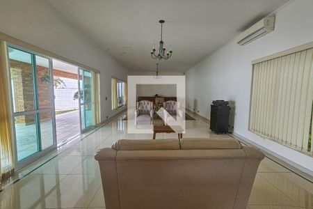 Casa para alugar com 3 quartos, 500m² em Jardim Virginia, Guarujá