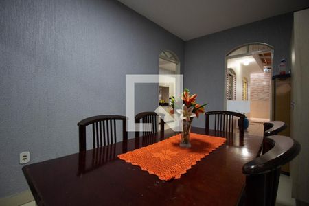 Sala 1 de casa para alugar com 3 quartos, 150m² em Q 604, Brasília