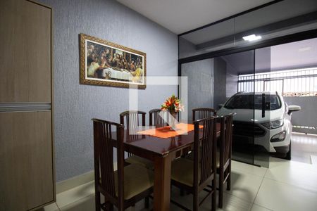 Sala 2 de casa para alugar com 3 quartos, 150m² em Q 604, Brasília