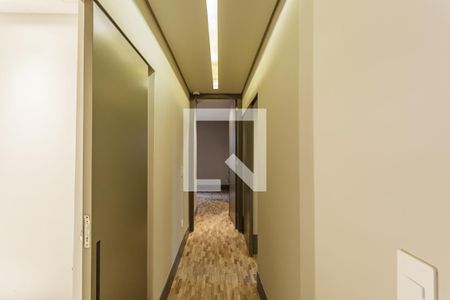 Corredor de apartamento à venda com 3 quartos, 186m² em Itaim Bibi, São Paulo