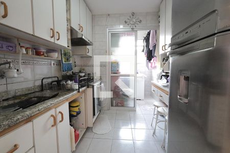 Cozinha de apartamento à venda com 2 quartos, 56m² em Vila Lutécia, Santo André
