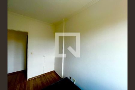 Quarto 1 de apartamento para alugar com 3 quartos, 79m² em C Brasil (jd P Dutra, Guarulhos