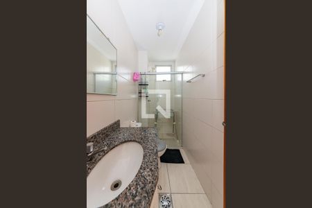 Banheiro da Suíte de apartamento para alugar com 3 quartos, 100m² em Caiçara-adelaide, Belo Horizonte