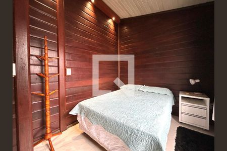 Quarto de casa para alugar com 2 quartos, 80m² em Campeche Leste, Florianópolis