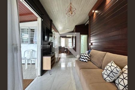 Sala de casa para alugar com 2 quartos, 80m² em Campeche Leste, Florianópolis