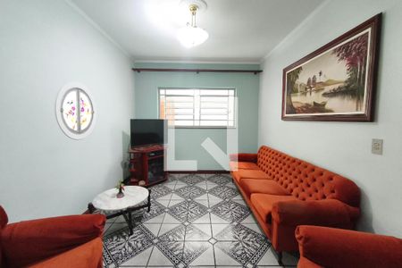 Sala de TV de casa à venda com 3 quartos, 231m² em Vila Carlito, Campinas