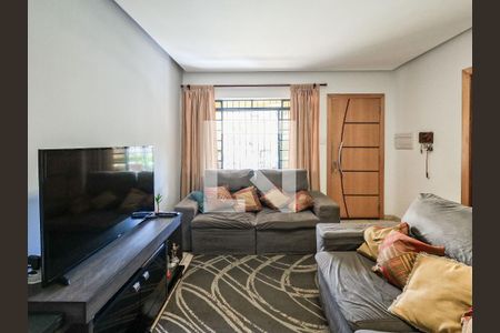 Casa à venda com 3 quartos, 350m² em Jardim Santo Elias, São Paulo