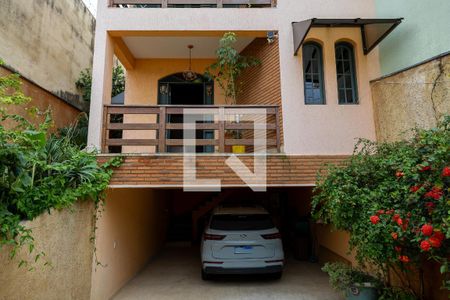 Fachada de casa à venda com 3 quartos, 260m² em Jardim dos Camargos, Barueri