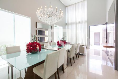 Sala de casa para alugar com 4 quartos, 300m² em Jardim Karaíba, Uberlândia