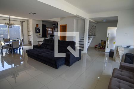 Sala de casa de condomínio para alugar com 3 quartos, 181m² em Mário Quintana, Viamão