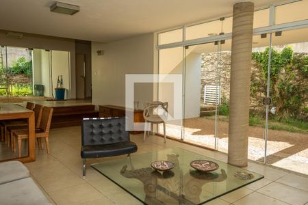 Sala de casa para alugar com 3 quartos, 441m² em Centro, Americana