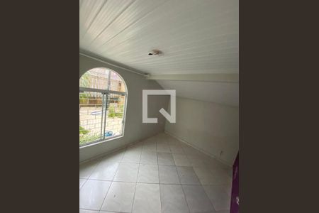 Quarto de casa para alugar com 3 quartos, 139m² em Alto Boqueirão, Curitiba