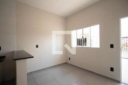 Sala de casa para alugar com 2 quartos, 53m² em Jardim Nilton Torres, Sorocaba