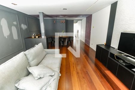 Sala de casa à venda com 4 quartos, 200m² em Jardim Lar Sao Paulo, São Paulo