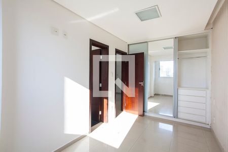 Suite de apartamento para alugar com 2 quartos, 60m² em Santa Mônica, Uberlândia