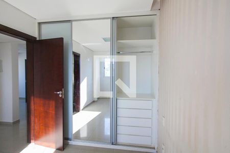 Suite de apartamento para alugar com 2 quartos, 60m² em Santa Mônica, Uberlândia