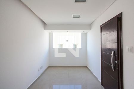Sala de apartamento para alugar com 2 quartos, 60m² em Santa Mônica, Uberlândia