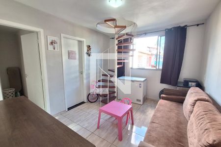 Sala de apartamento para alugar com 2 quartos, 76m² em Chácaras Rio-petrópolis, Duque de Caxias