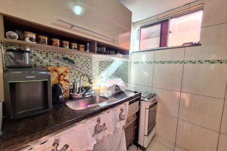 Cozinha de apartamento para alugar com 2 quartos, 76m² em Chácaras Rio-petrópolis, Duque de Caxias