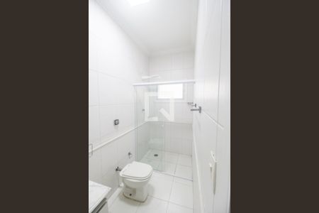 Banheiro da Suíte de casa de condomínio para alugar com 4 quartos, 436m² em Alphaville, Santana de Parnaíba