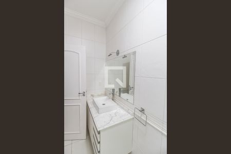 Banheiro da Suíte de casa de condomínio para alugar com 4 quartos, 436m² em Alphaville, Santana de Parnaíba