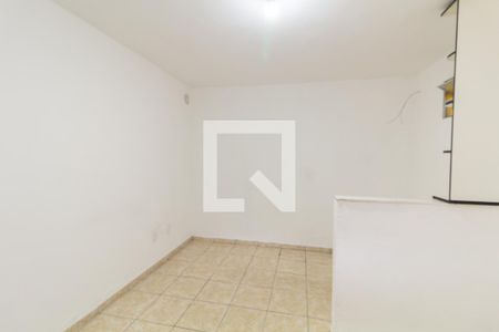 Sala/Cozinha de casa para alugar com 1 quarto, 48m² em Vila Monte Santo, São Paulo