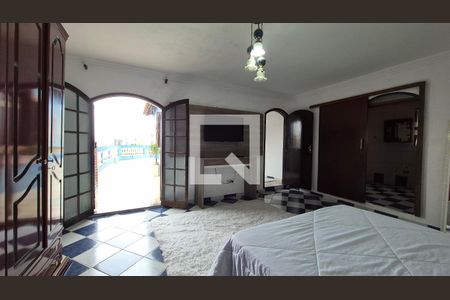 Quarto de casa à venda com 3 quartos, 180m² em Jardim Santo André CDHU, Santo André