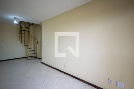 Sala de apartamento para alugar com 2 quartos, 170m² em Jacarepaguá, Rio de Janeiro