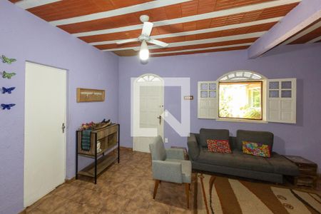 Sala com Lareira de casa de condomínio à venda com 4 quartos, 350m² em Arvoredo, Nova Lima