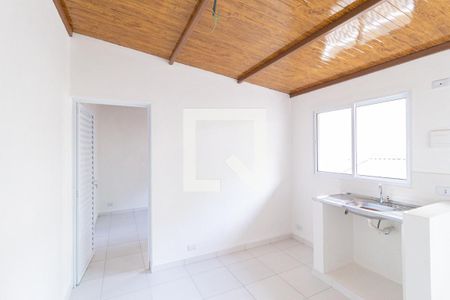 Cozinha de casa para alugar com 1 quarto, 28m² em Jardim Ana Estela, Carapicuíba