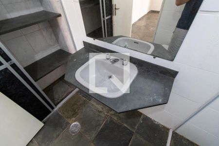 BANHEIRO DA SUITE de casa à venda com 1 quarto, 390m² em Jardim Santa Genebra, Campinas