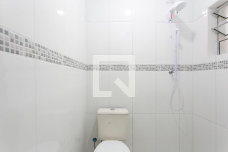 Banheiro de casa para alugar com 1 quarto, 40m² em Jardim Itapemirim, São Paulo