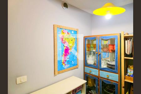 Sala de casa à venda com 4 quartos, 240m² em Vila Rosalia, Guarulhos