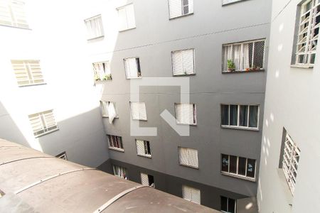 Vista da Sala de apartamento à venda com 2 quartos, 45m² em Conjunto Residencial José Bonifácio, São Paulo