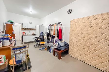 Sala e Quarto de kitnet/studio à venda com 1 quarto, 28m² em Sé, São Paulo