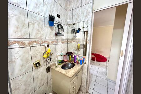 Banheiro de apartamento para alugar com 2 quartos, 70m² em Vila Hulda, Guarulhos